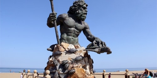 THE 10 CLOSEST Hotels to King Neptune Statue on the Boardwalk, Virginia  Beach